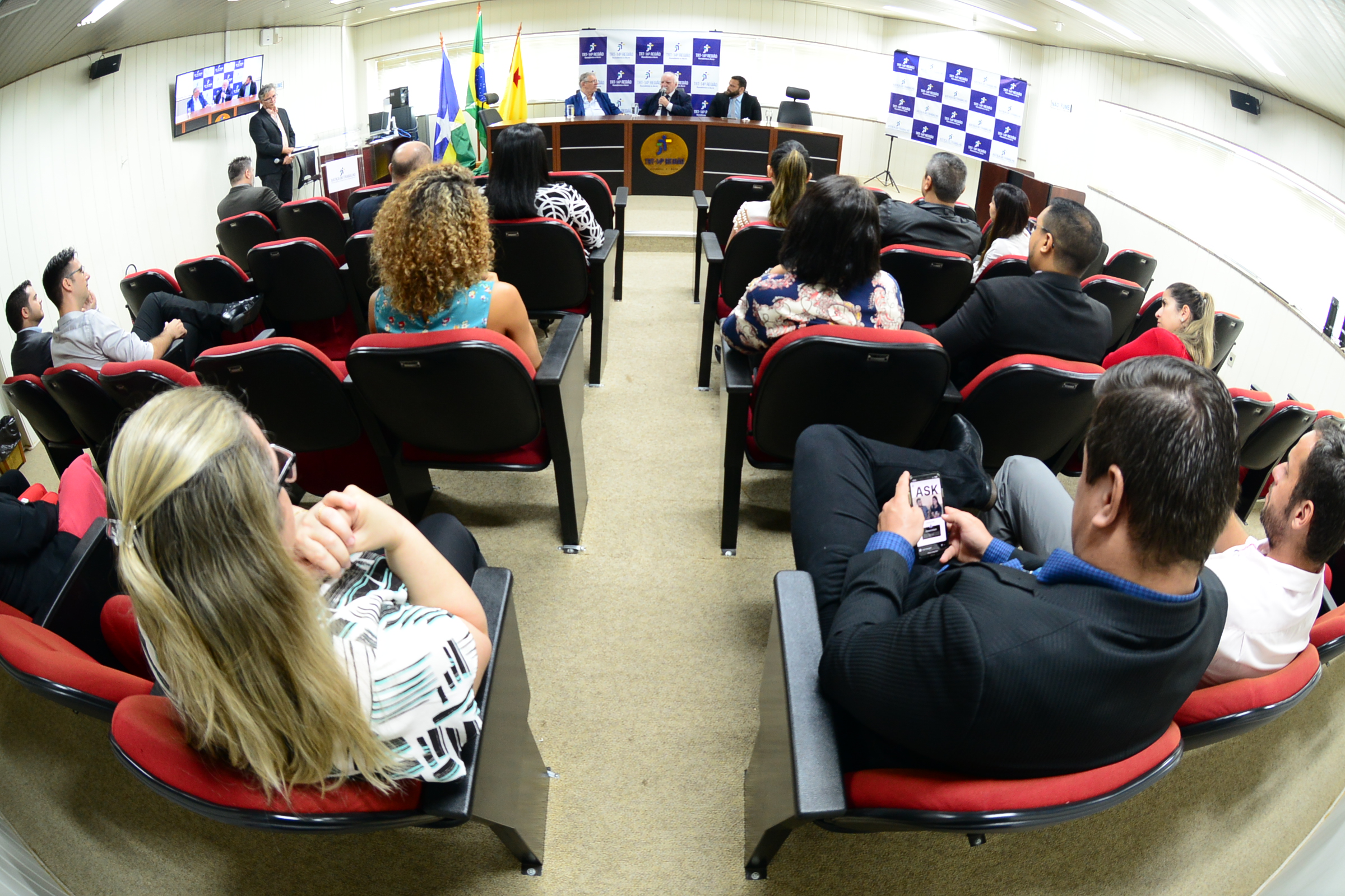 Ato de posse dos novos dirigentes da SACLE