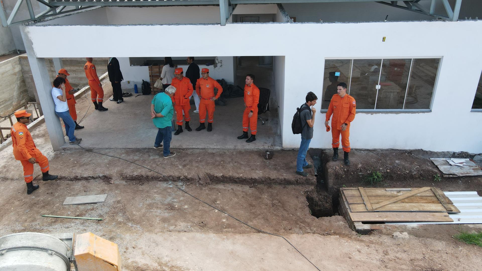 Foto da construção da sede administrativa.