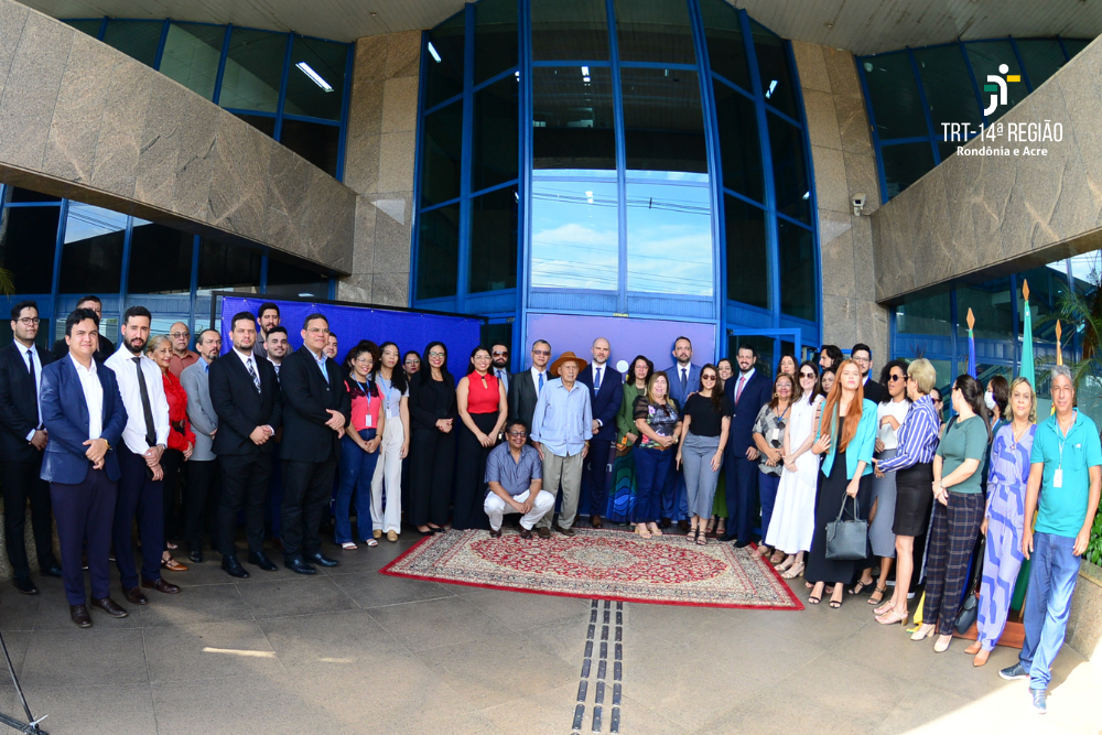 Em defesa da Justiça do Trabalho: Mobilização Nacional reúne participantes em frente a sede do TRT-14 em Porto Velho(RO) e Rio Branco(AC)
