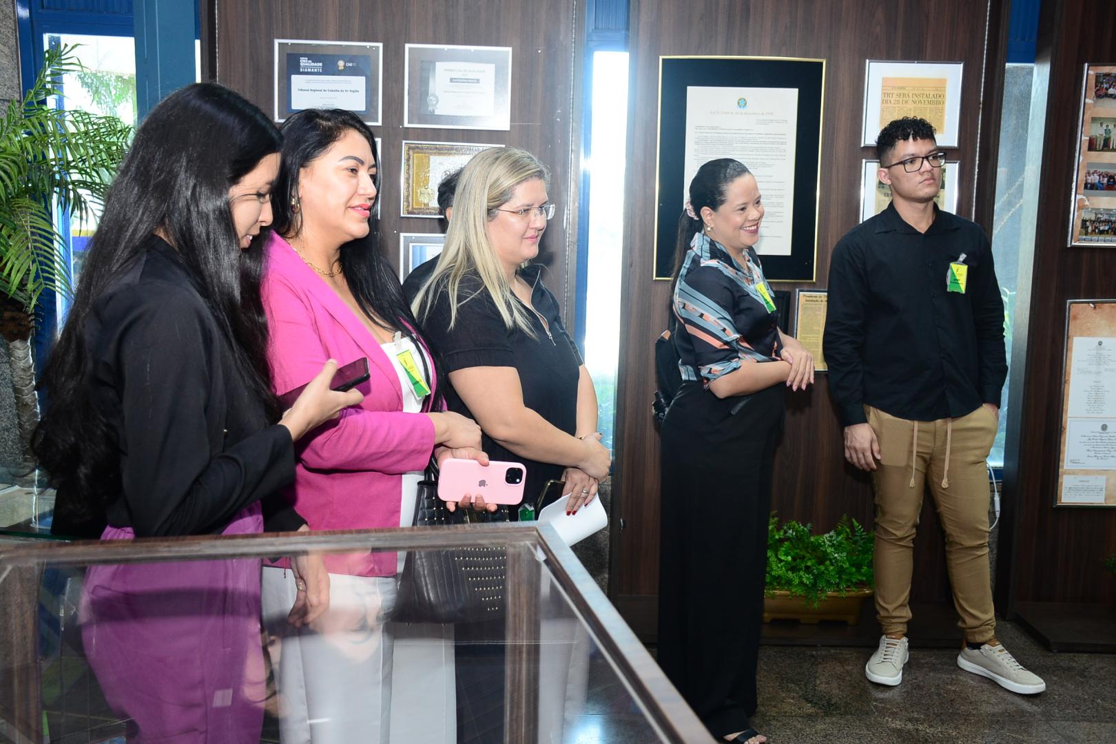 Estudantes de Direito acompanham sessão do Pleno 