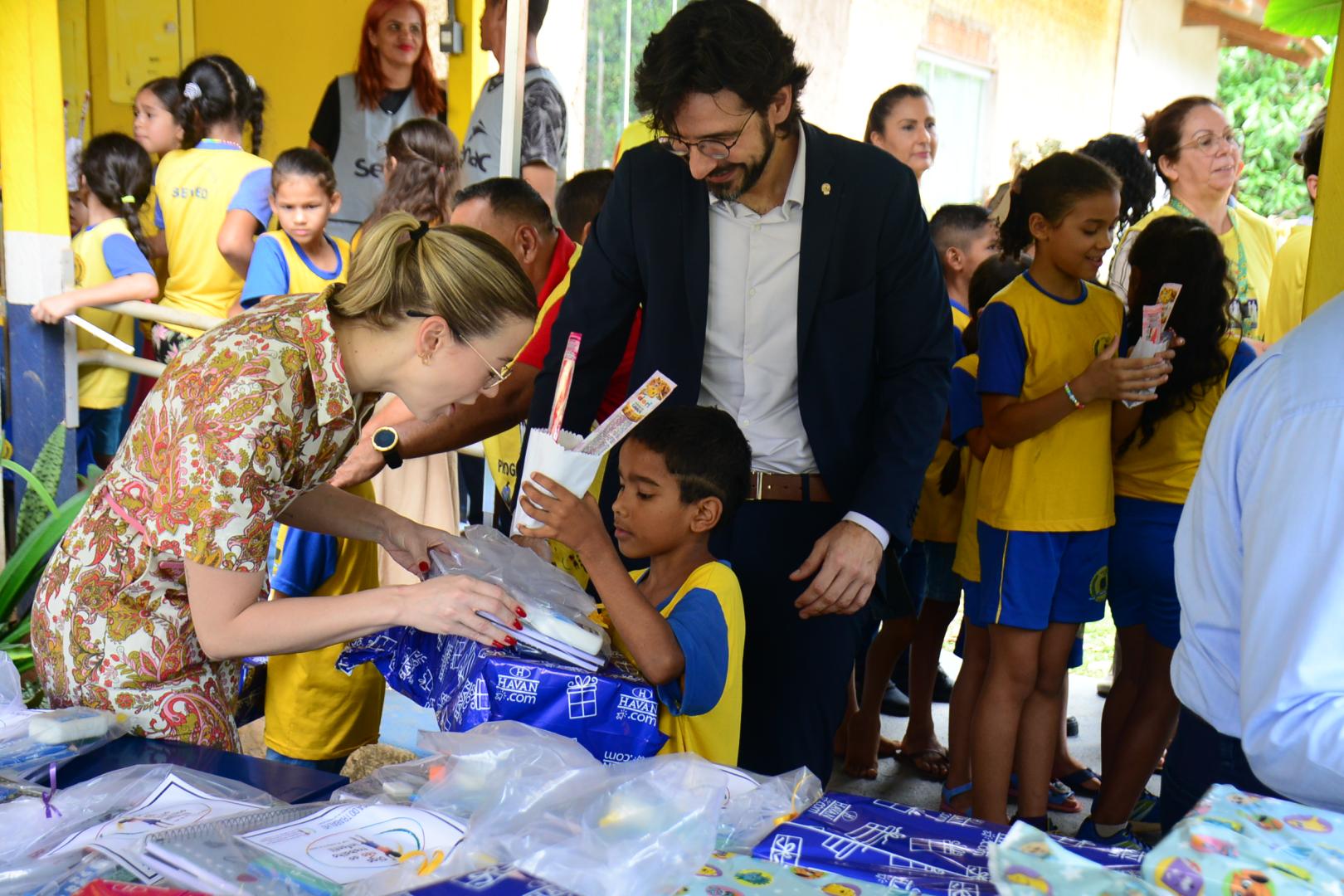 Dia das Crianças especial escola rural na comunidade Colônia Viçosa em Porto Velho
