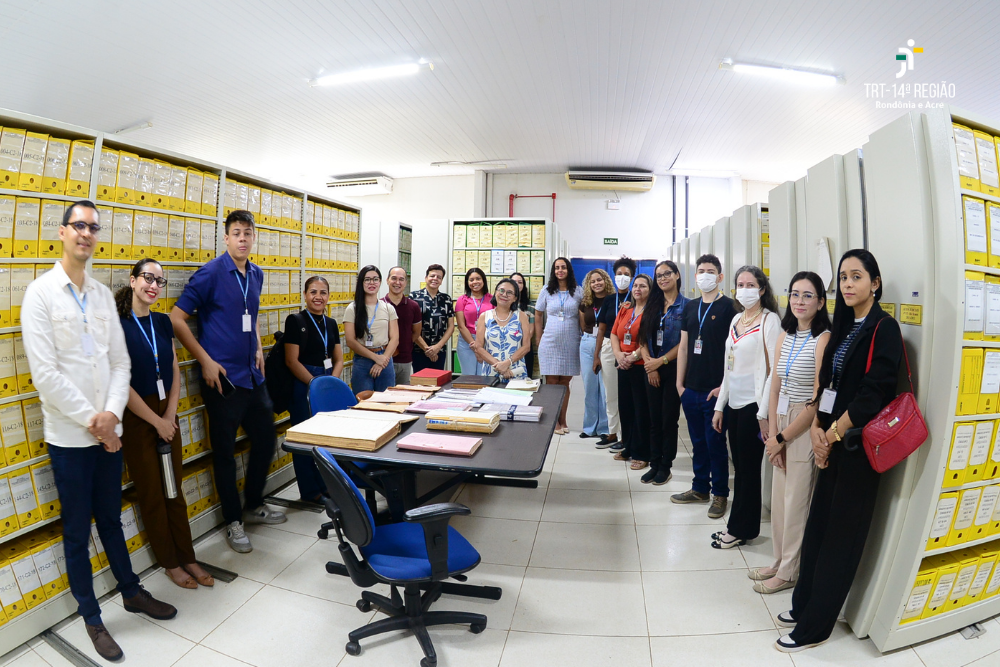 Atividade permitiu conhecer de perto o trabalho de preservação da memória institucional do TRT-14