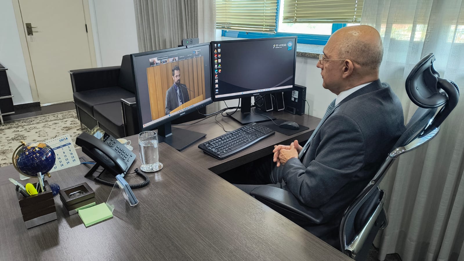 Presidente do TRT-14 durante videoconferência