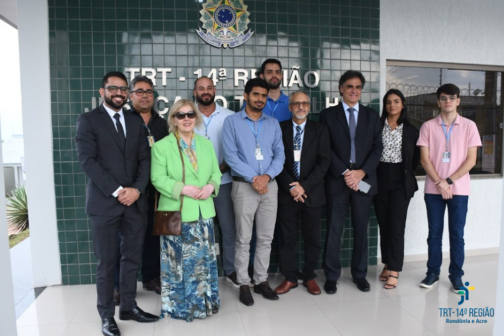 Ministra Rosa Weber, Ministro Luís Felipe de Melo, Juiz Augusto Carigé e servidores Eldenir de Souza Rocha, Lucas de Matos Coelho, José Augusto Oliveira de Medeiros e Julio Cesar Amaral de Lima. Estagiários: Pedro Joaquim Valente, Cristina dos Santos Barroso e Victor Damasceno